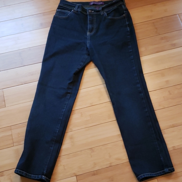 Capris - Picture 1 of 9